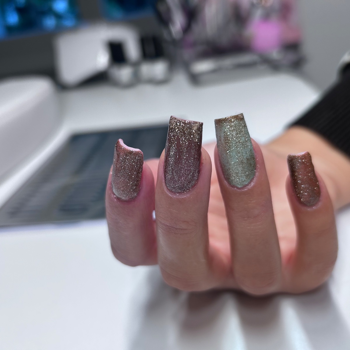 Nagel mit Glitzer